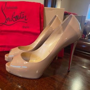 Nude Christian Louboutin Very Prive 120 Patent